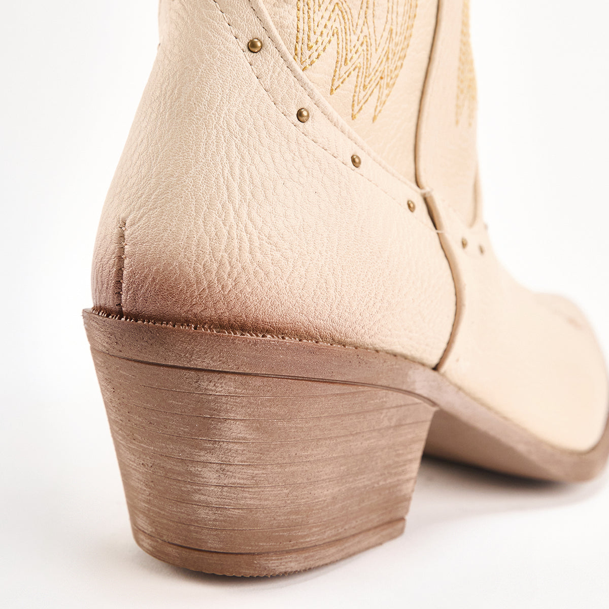 BOTA 8024 LATTE