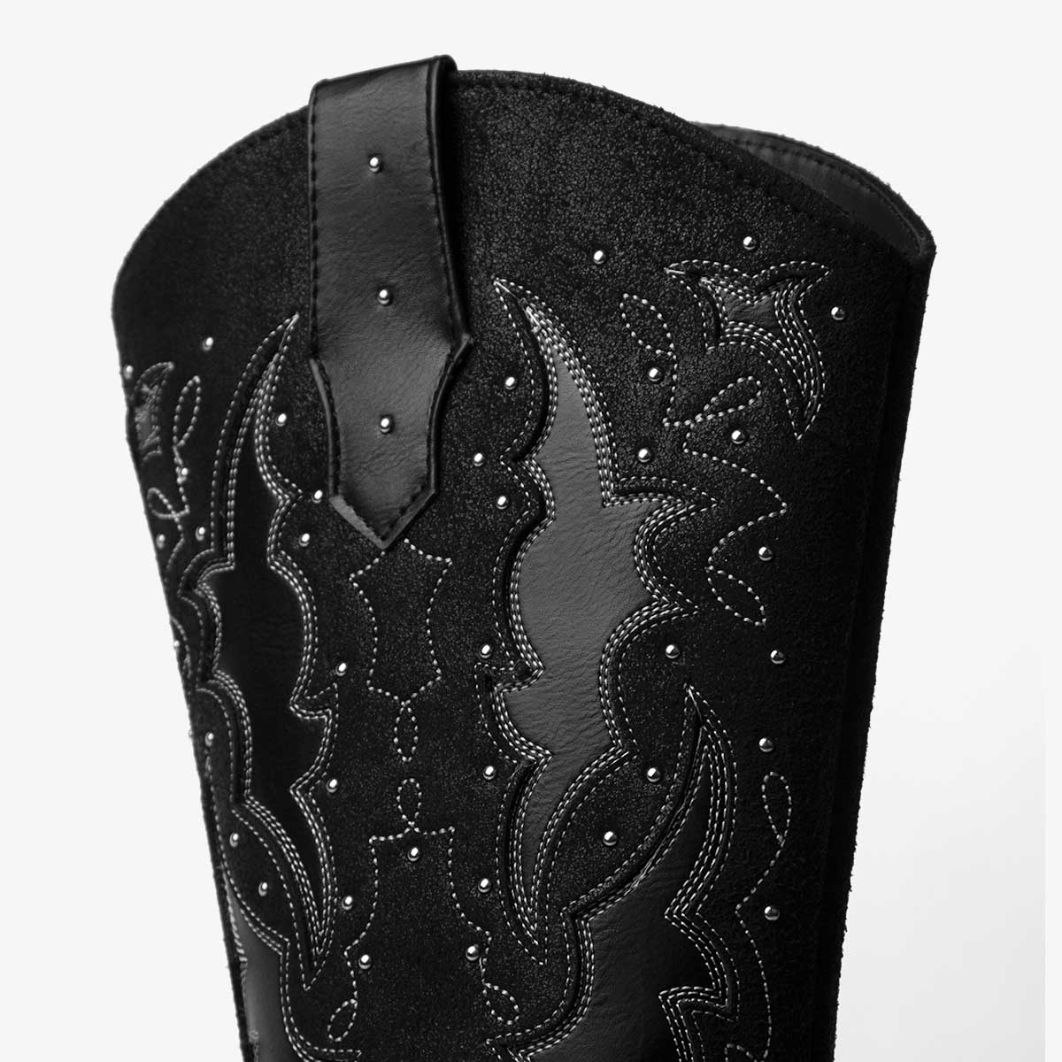 Black 7584