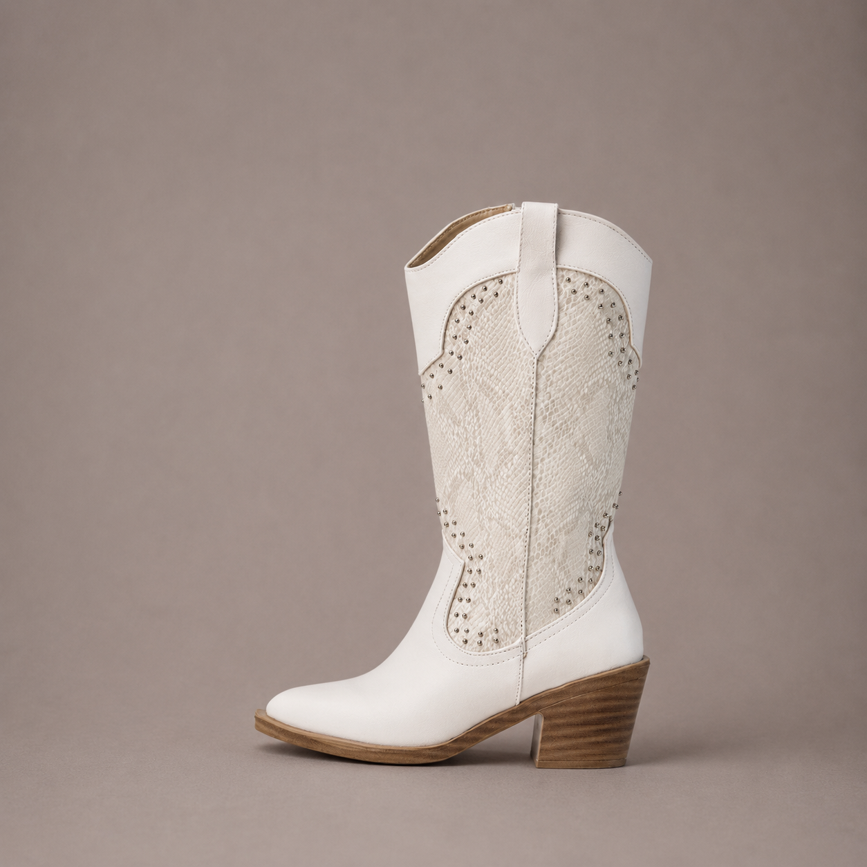 BOTA 7580 LATTE