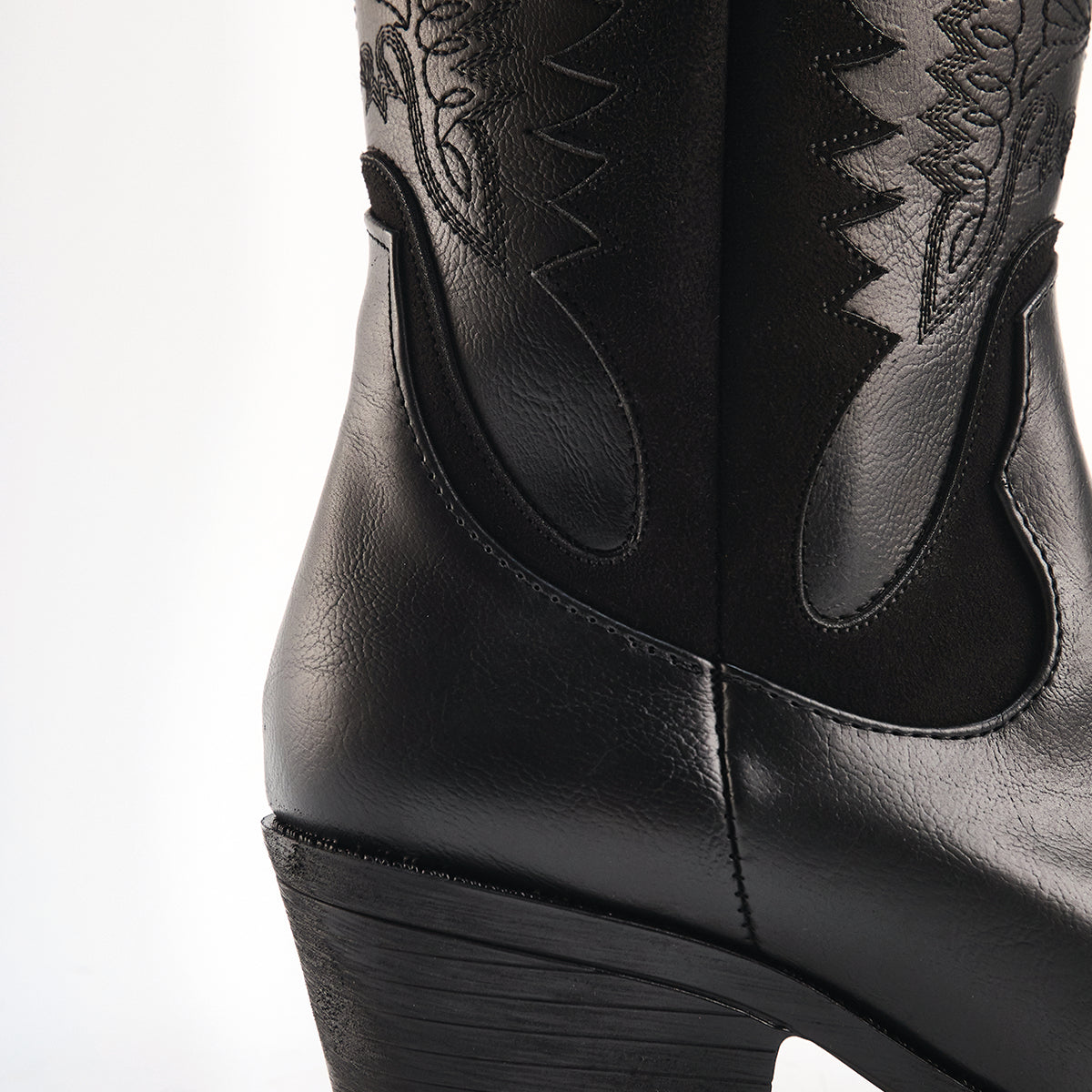 BOTA 8004 MONOCOLOR NEGRO