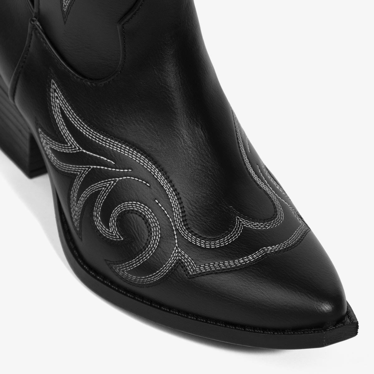 Black 8040